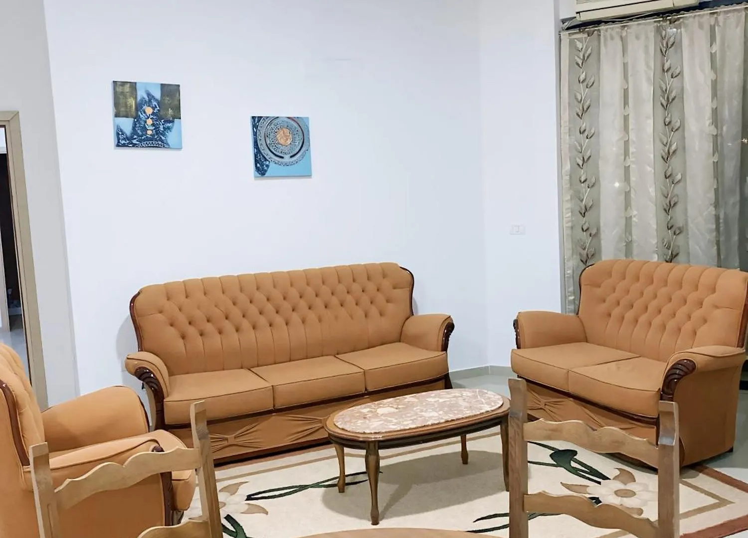 Mam Apartment Tirana 0*,  Albania