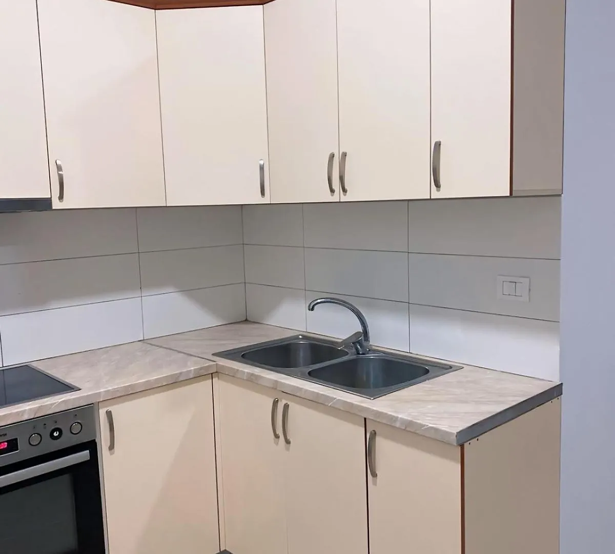 Mam Apartment Tirana 0*,